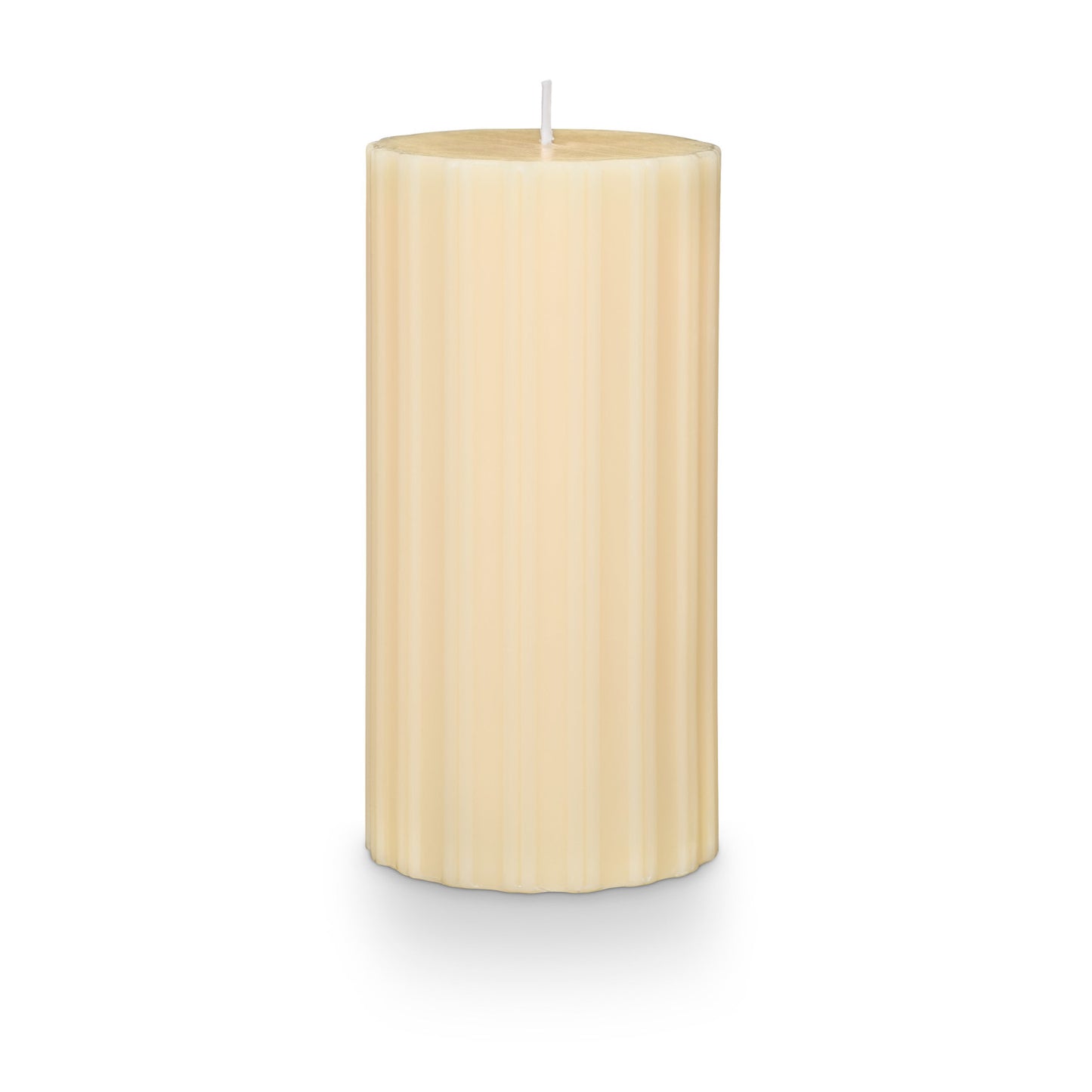 Isla Lily Pillar Candle