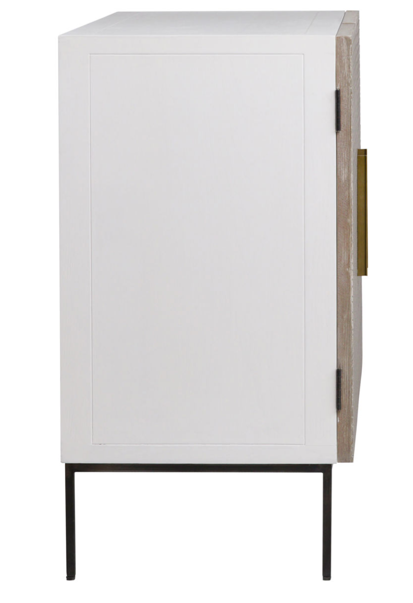Mikayla Cabinet