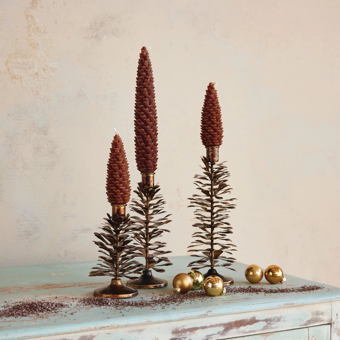 Medium Metal Pinecone Shaped Taper Holder
