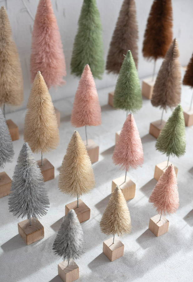 Small Wesel Bottle Brush Tree