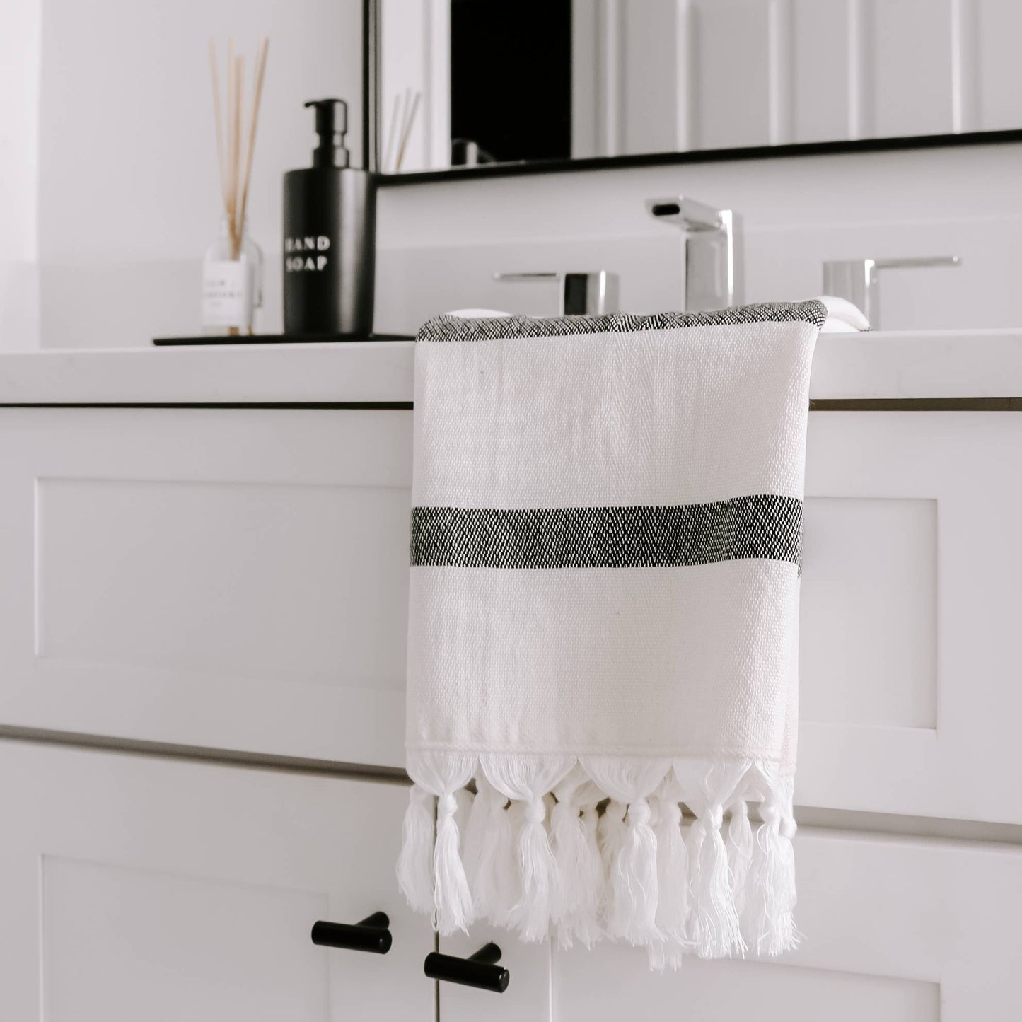 Turkish Cotton Hand Towel, Single Stripe- Home Decor & Gifts