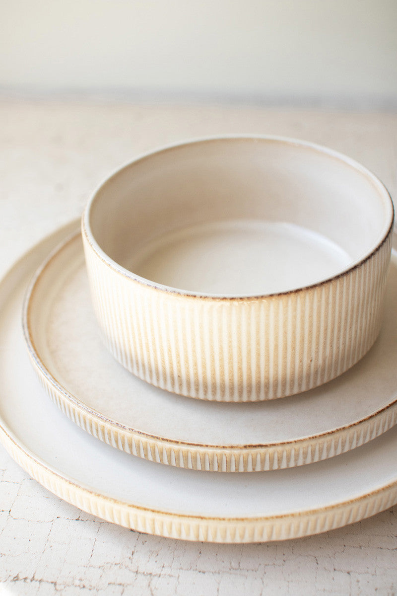 Hamilton Dinnerware Collection