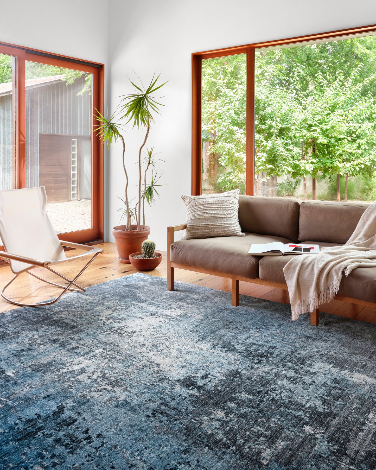 Samra Charcoal /Sky Rug