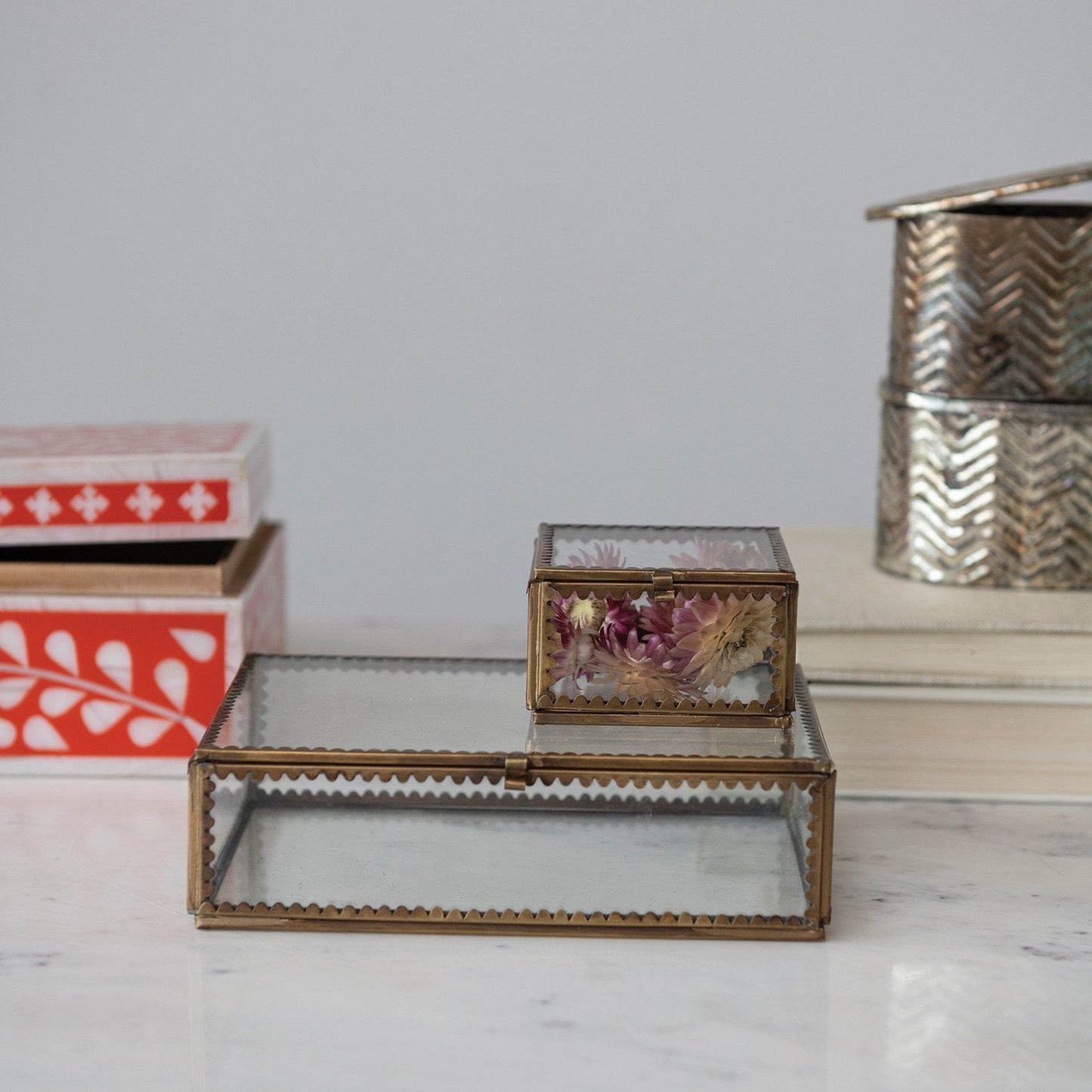 Heirloom Scallop Edge Box