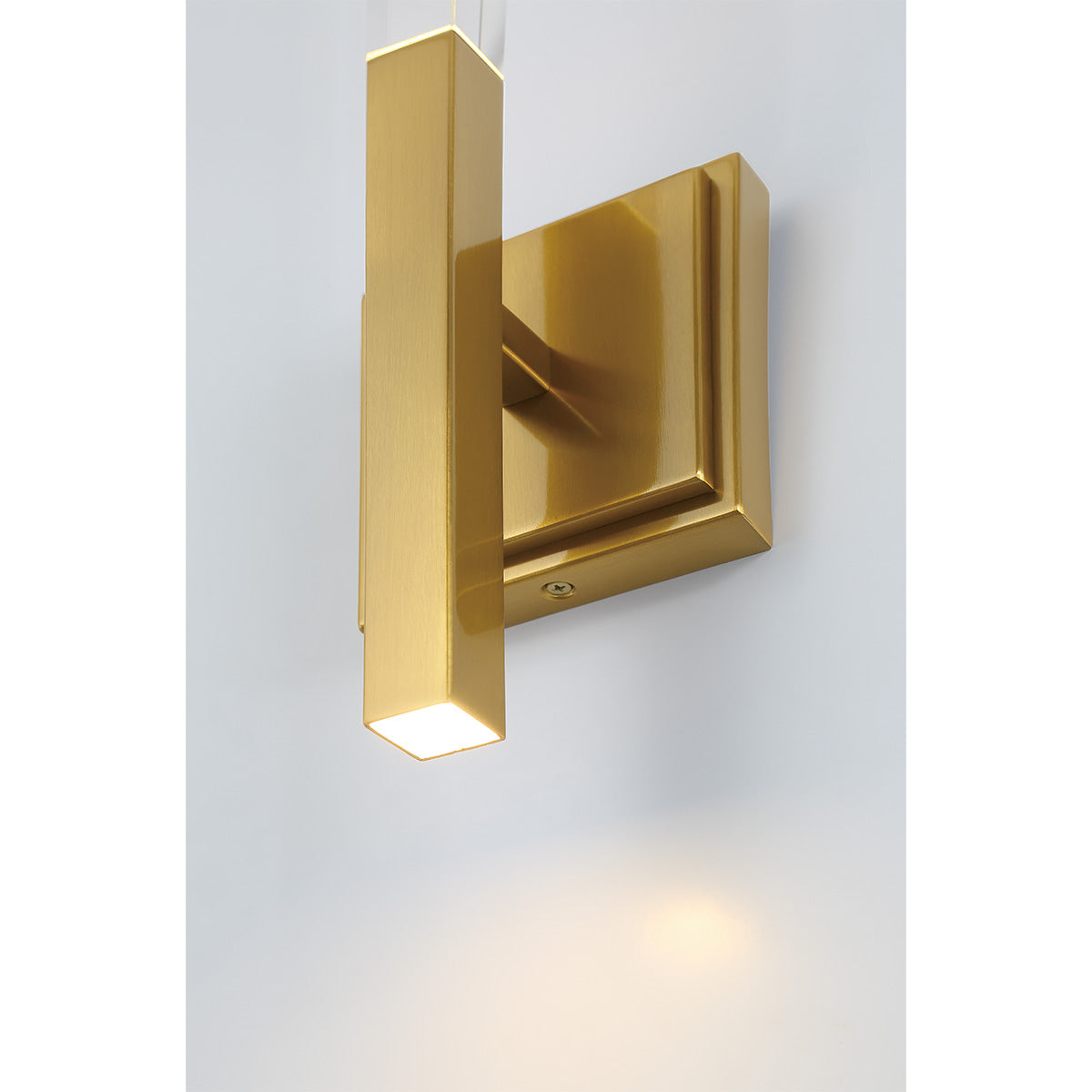 Benny Crystal Wall Sconce
