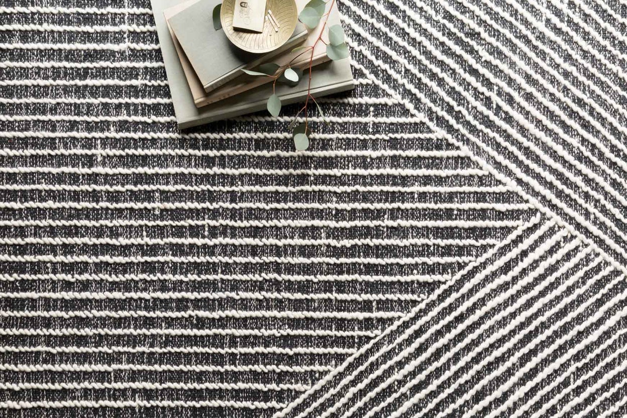 Newton Charcoal Ivory Rug