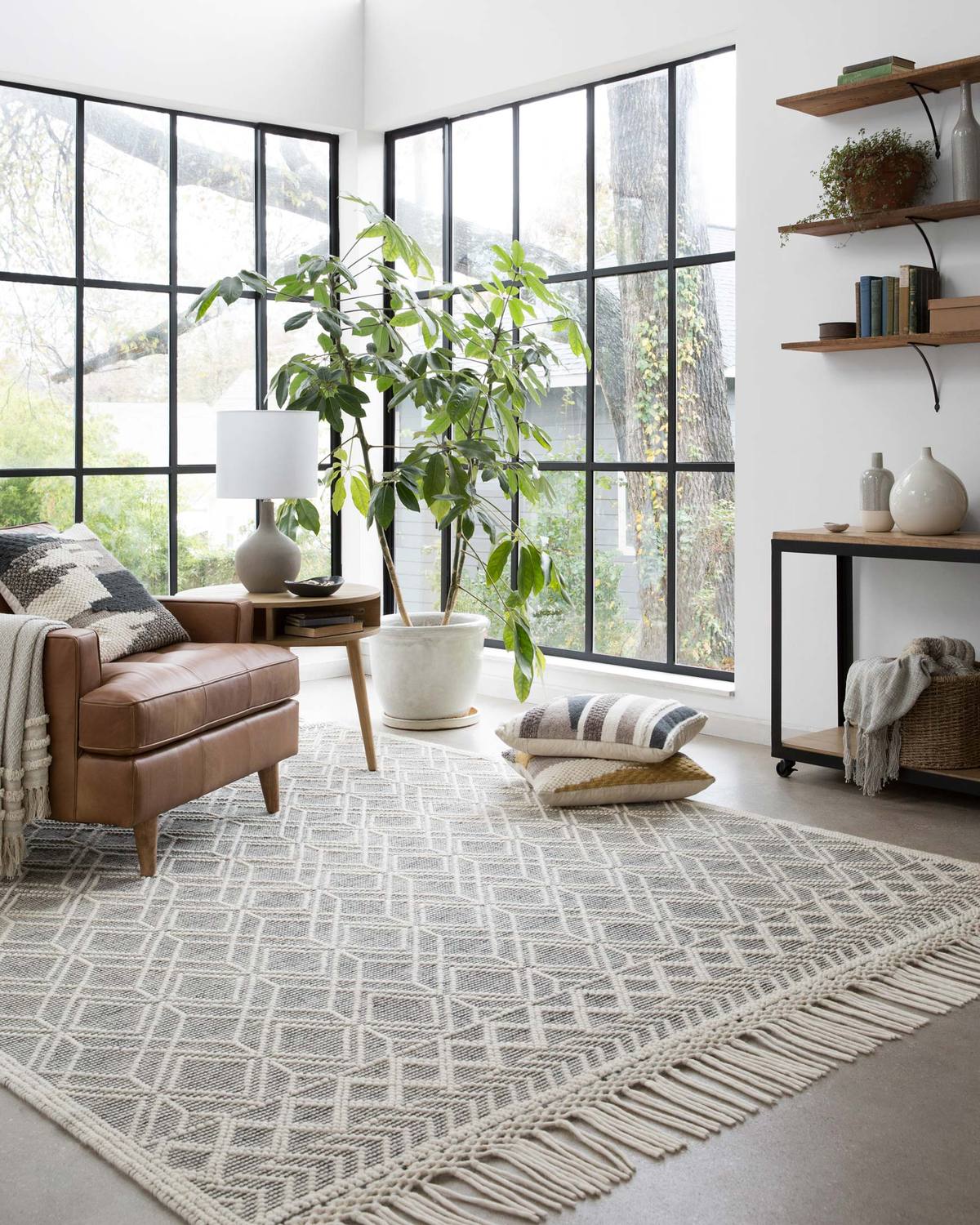 Holloway Black/Ivory Rug